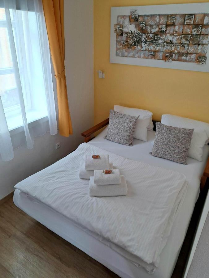 Vinna Kavarna Mikulov Luaran gambar
